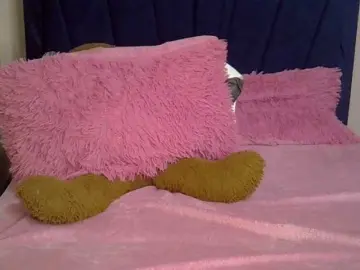 PrettyBambi  live sex cam