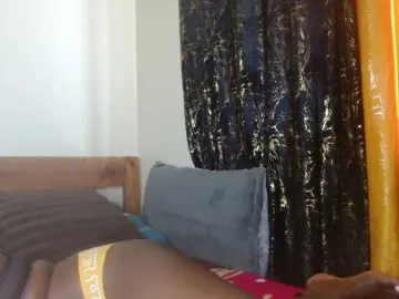 Sexxy-pretty24  live sex cam