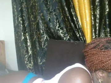 Sexxy-pretty24  live sex cam