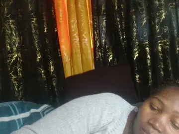 Sexxy-pretty24  live sex cam