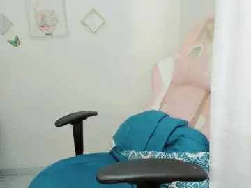 ZooeyBelair  live sex cam