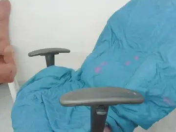 ZooeyBelair  live sex cam