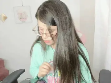 ZooeyBelair  live sex cam