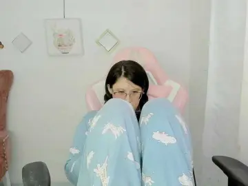 ZooeyBelair  live sex cam