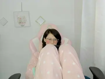 ZooeyBelair  live sex cam