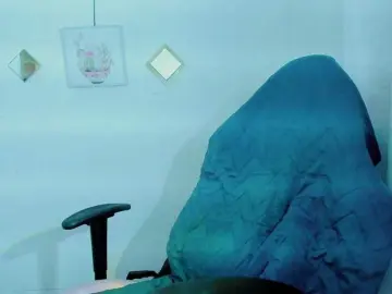ZooeyBelair  live sex cam