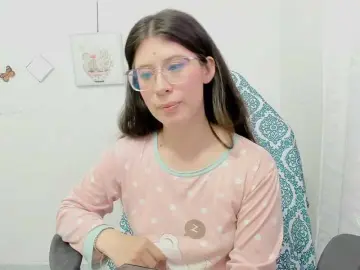 ZooeyBelair  live sex cam