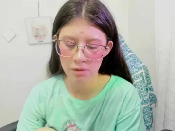 ZooeyBelair  live sex cam