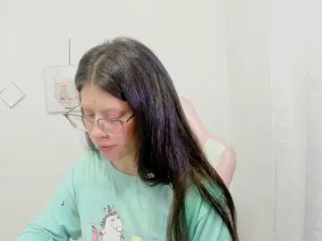 ZooeyBelair  live sex cam