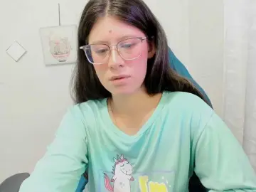 ZooeyBelair  live sex cam