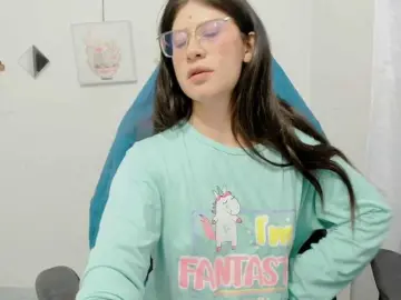ZooeyBelair  live sex cam