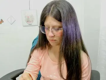 ZooeyBelair  live sex cam