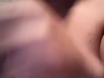 Lovelyshantal  live sex cam