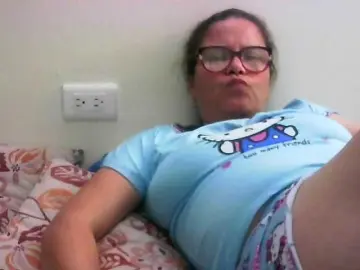 Lucianamaster  live sex cam