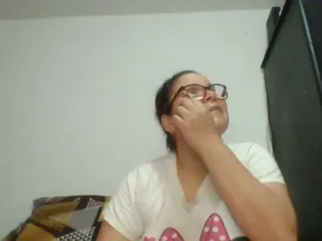 Lucianamaster  live sex cam