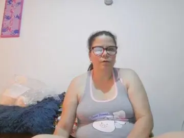 Lucianamaster  live sex cam