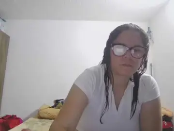 Lucianamaster  live sex cam