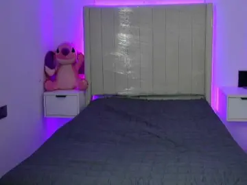 Morillochanel  live sex cam