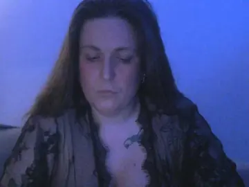 Harleyslut  live sex cam