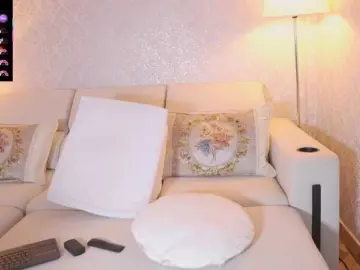 MelodyMiller  live sex cam