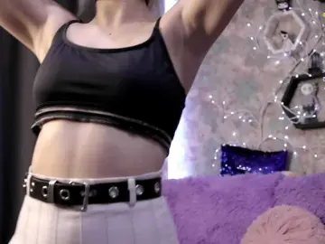 Yunakiss  live sex cam