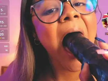 Chelseea-bluey  live sex cam