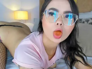 Maviecooper  live sex cam