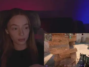 Mayshy  live sex cam