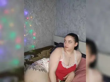 Aliska22  live sex cam