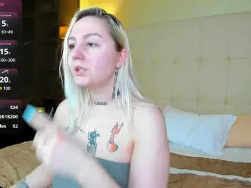 Debbie-Taylor  live sex cam