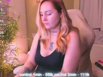 Debbie-Taylor  live sex cam