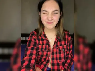 Foxxx-1  live sex cam