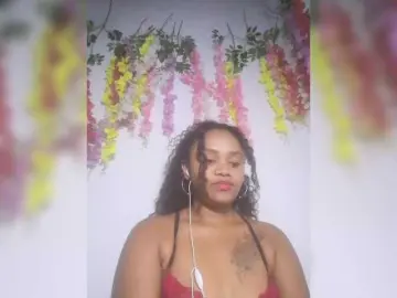 Julianna-1  live sex cam