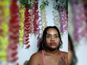 Julianna-1  live sex cam