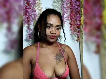 Julianna-1  live sex cam