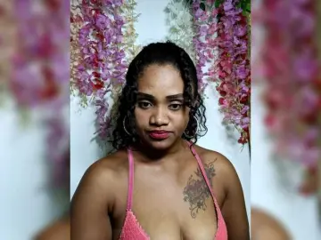 Julianna-1  live sex cam