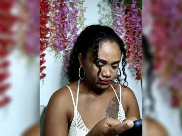 Julianna-1  live sex cam