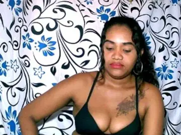 Julianna-1  live sex cam