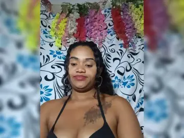 Julianna-1  live sex cam