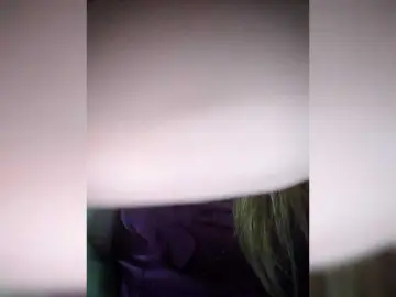 Malaya-kiss  live sex cam