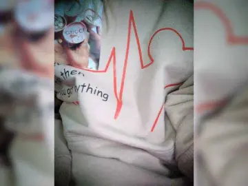 Malaya-kiss  live sex cam