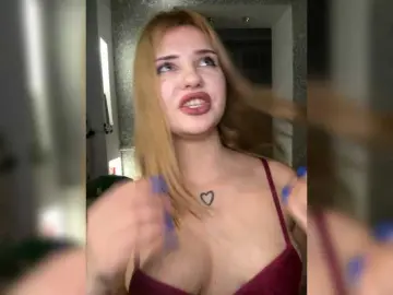 Melaniamyr  live sex cam