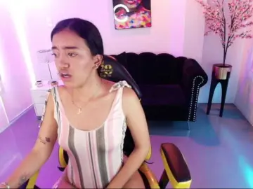 Zoe-moon  live sex cam