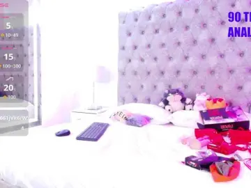 Zoe-moon  live sex cam
