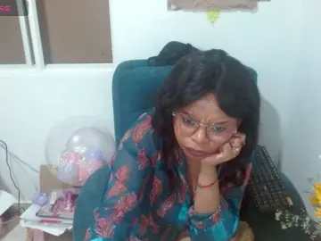 Lizethrey73  live sex cam