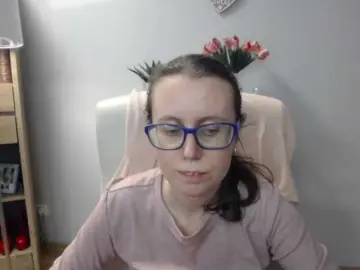 SparkleLizzy  live sex cam