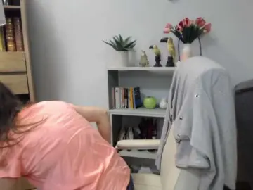 SparkleLizzy  live sex cam