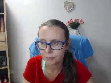SparkleLizzy  live sex cam