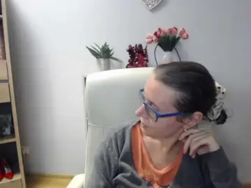 SparkleLizzy  live sex cam