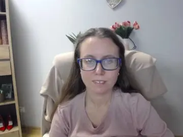 SparkleLizzy  live sex cam